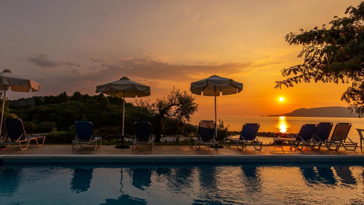 Studios Avra Agios Georgios  Dış mekan fotoğraf