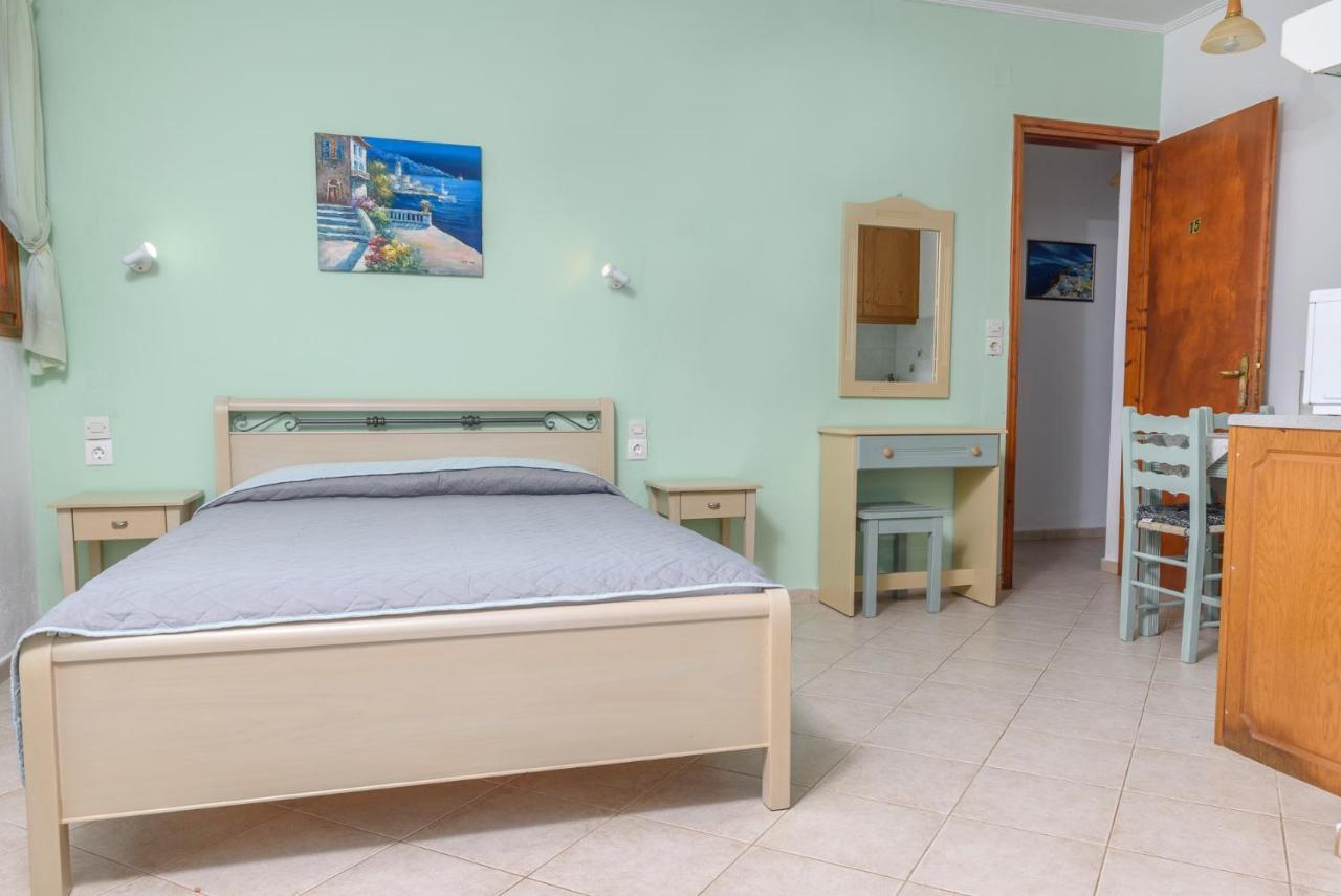 Studios Avra Agios Georgios  Dış mekan fotoğraf