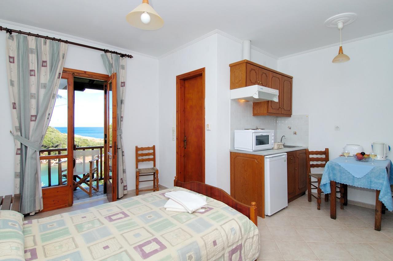 Studios Avra Agios Georgios  Dış mekan fotoğraf