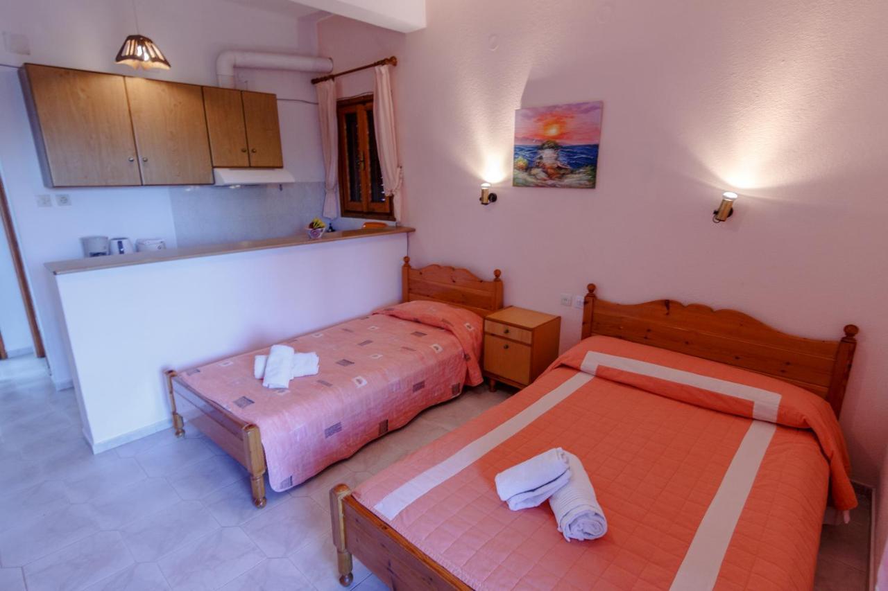 Studios Avra Agios Georgios  Dış mekan fotoğraf