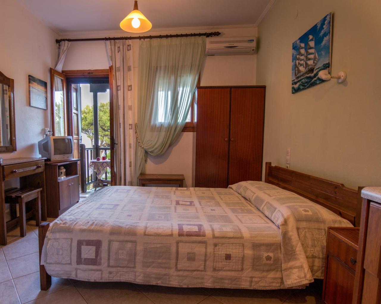 Studios Avra Agios Georgios  Dış mekan fotoğraf
