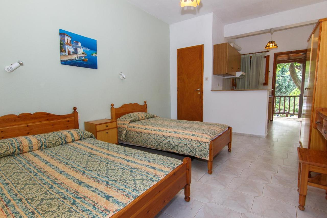 Studios Avra Agios Georgios  Dış mekan fotoğraf